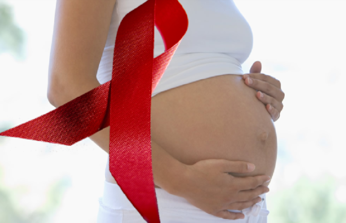 HIV có thể lây truyền từ mẹ sang con