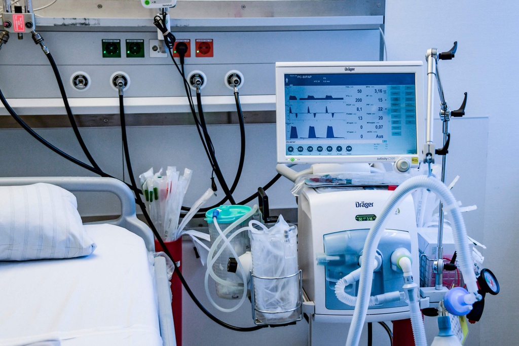 Máy thở khiến một số bệnh nhân Covid-19 dễ tử vong hơn? | Thế giới | Thanh  Niên